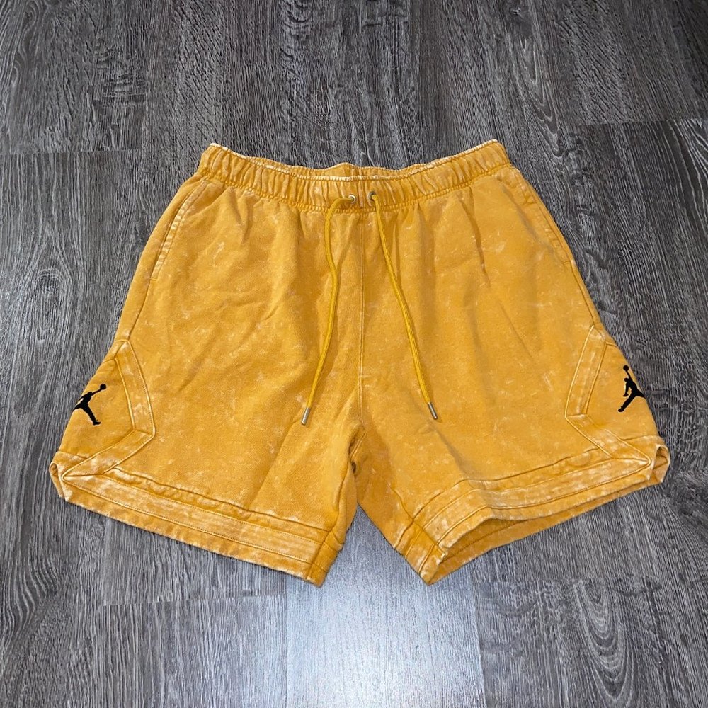 Jordan Essentials Washed Fleece Diamond Shorts Chutney Black Men DR3092-712